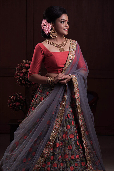 bridal dress designers in kerala The perfect Christian bridal look, customised in Kerala Niss chose Vintage Blossom, one of the best bridal boutiques in Kerala, for her timeless bridal gown designed for her wedding day. Her